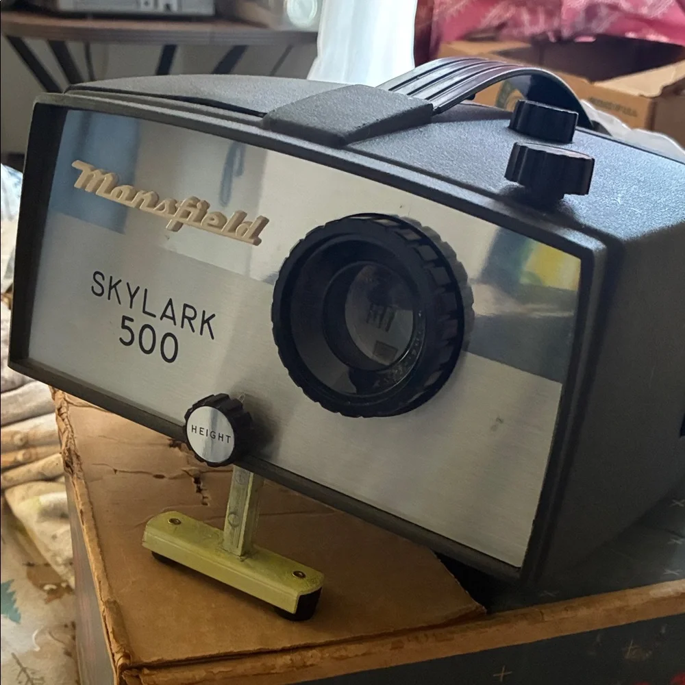 Vintage Skylark 500 Slide projector